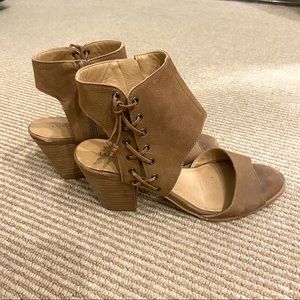 Lucky Brand Open Toed Brown Leather Block Heel